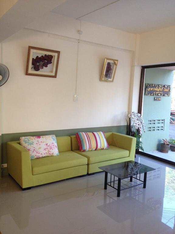 Baan Mitreejit Apartment Surat Thani Bagian luar foto